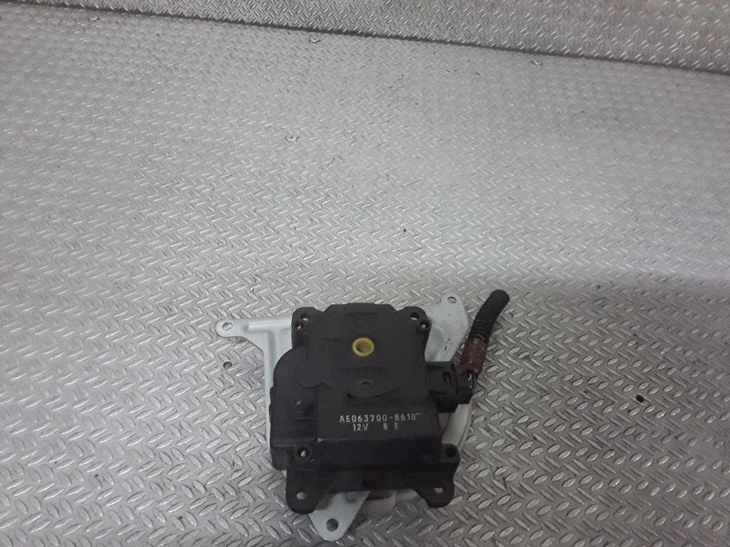 Air flap motor/actuator AE0637008610