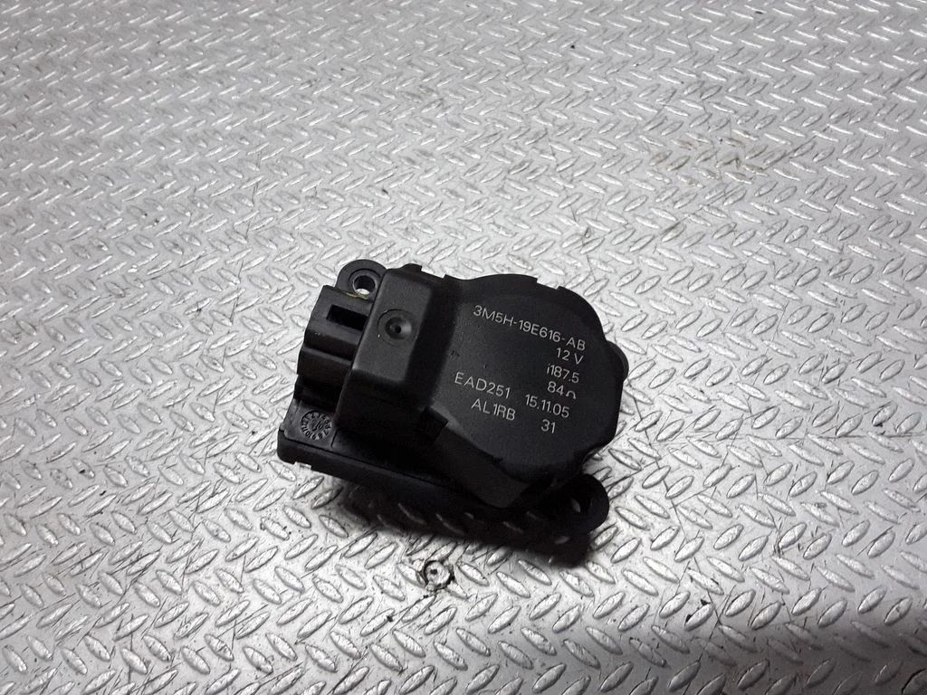 Silniczek klapki nawiewu 3M5H19E616AB