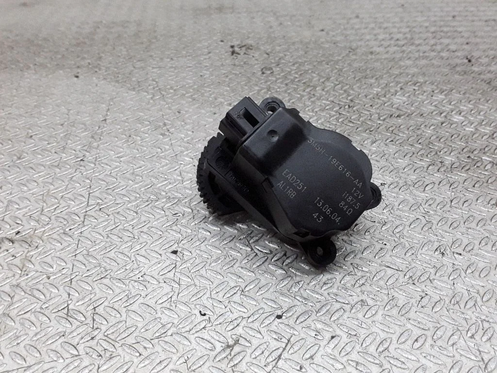Silniczek klapki nawiewu – Ford Focus C-MAX (2003-2010)