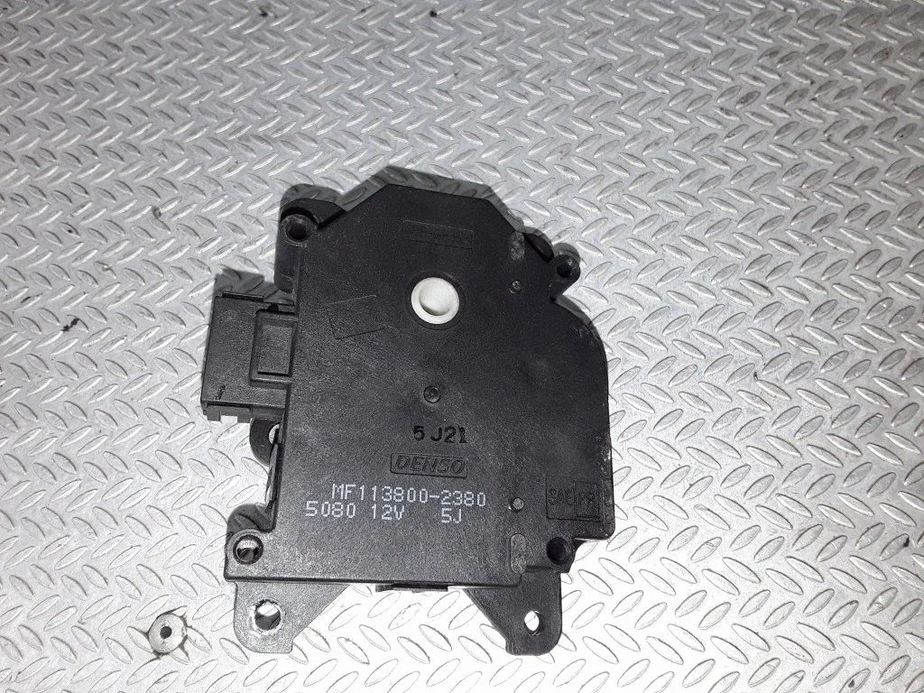 Air flap motor/actuator – Honda CR-V (2007-2012)