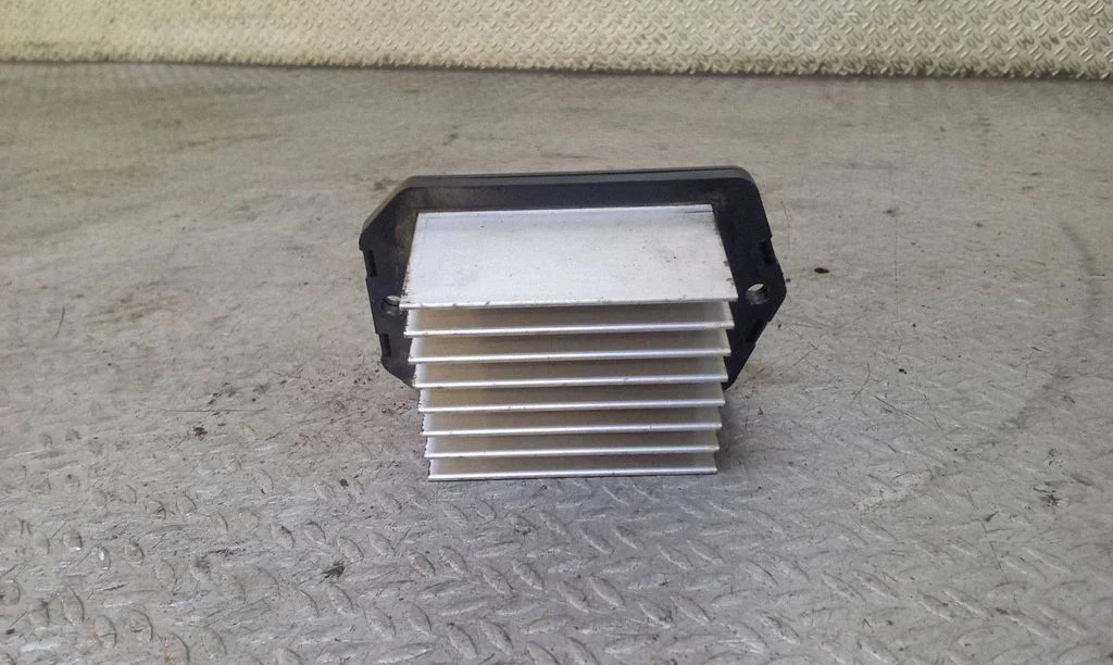 Heater blower motor/fan resistor 0778001070