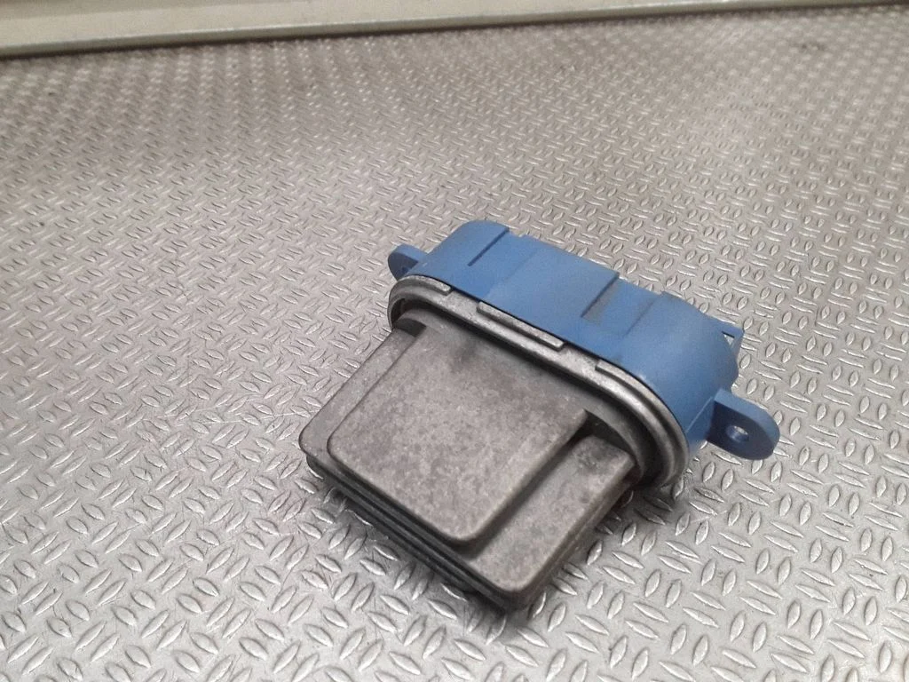 Krāsniņas ventilatora rezistors (reostats) – Porsche Cayenne (9PA) (2002-2010)