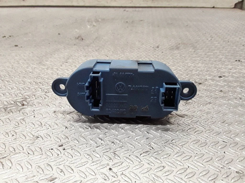 Heater blower motor/fan resistor 7L0907521