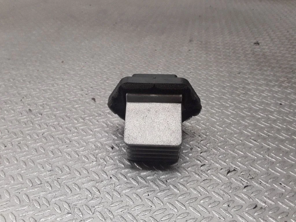 Heater blower motor/fan resistor – KIA Carens II (2007-2012)