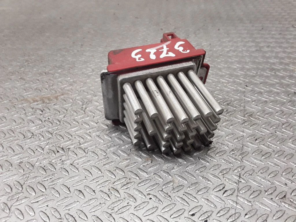 Heater blower motor/fan resistor 1J0907521