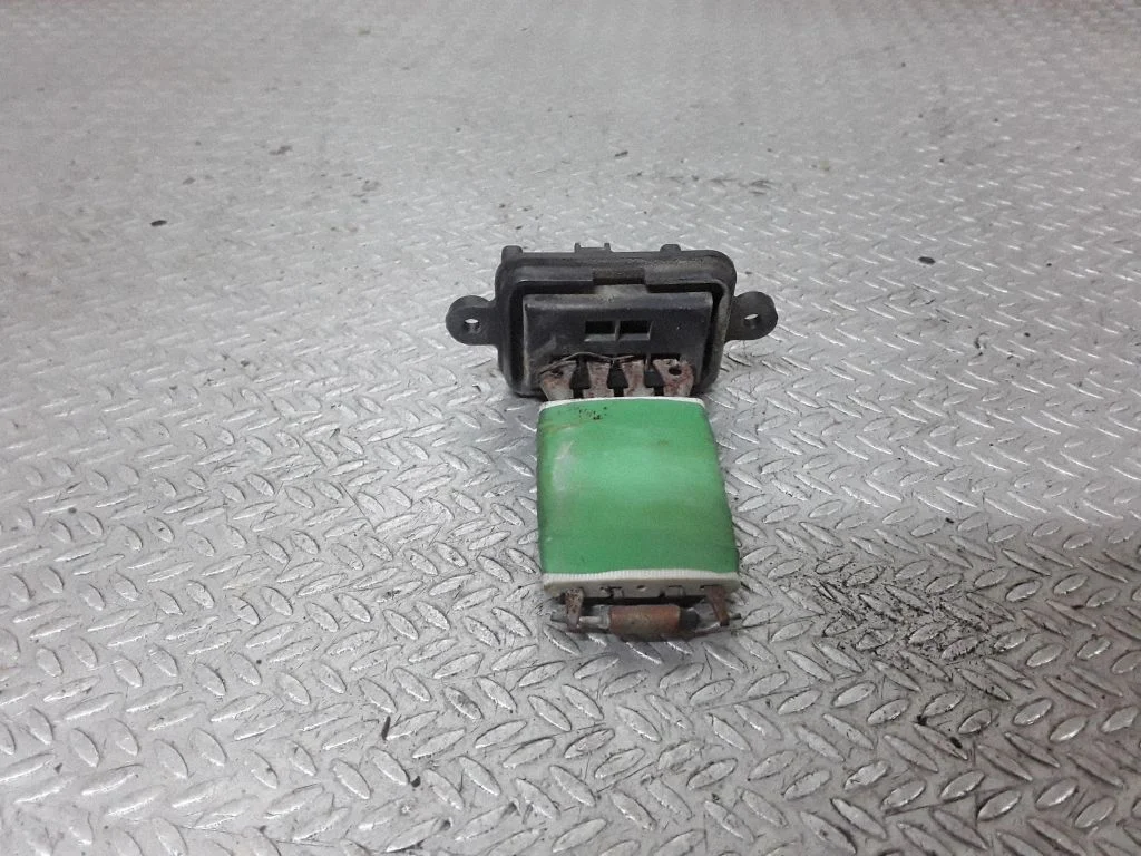 Heater blower motor/fan resistor – Fiat Doblo (2000-2009)