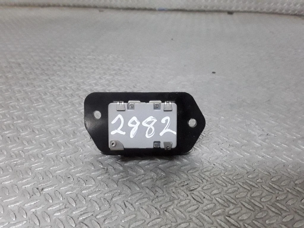 Krāsniņas ventilatora rezistors (reostats) – Honda HR-V (1998-2005)