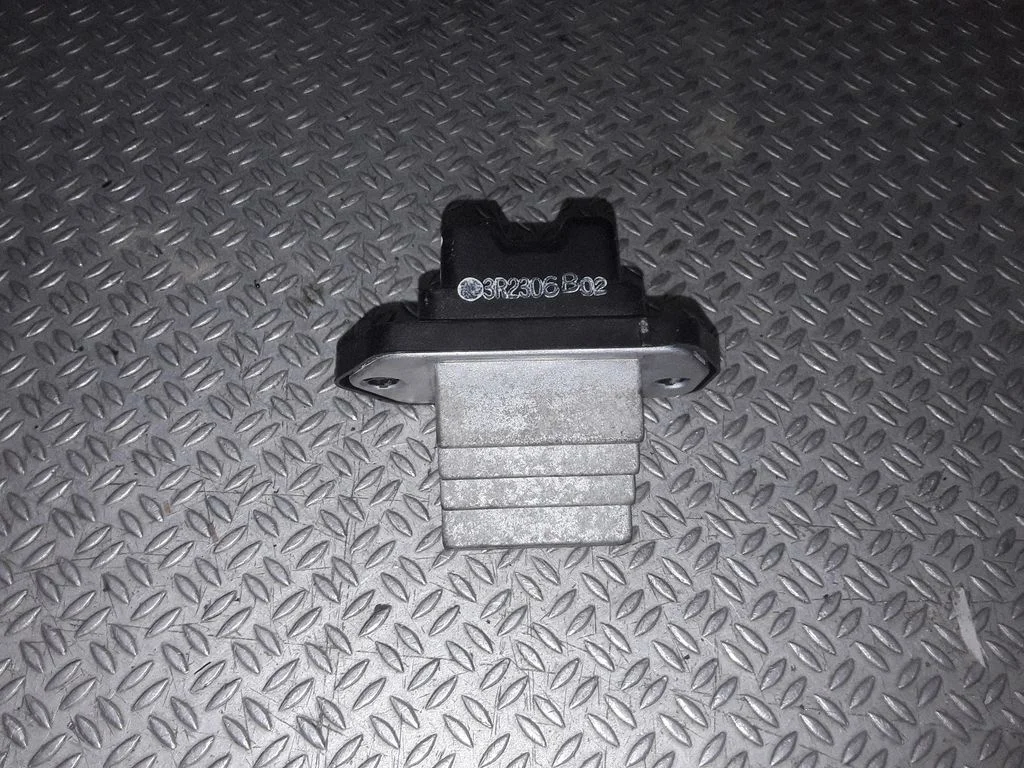 Krāsniņas ventilatora rezistors (reostats) – Honda FR-V (2004-2009)
