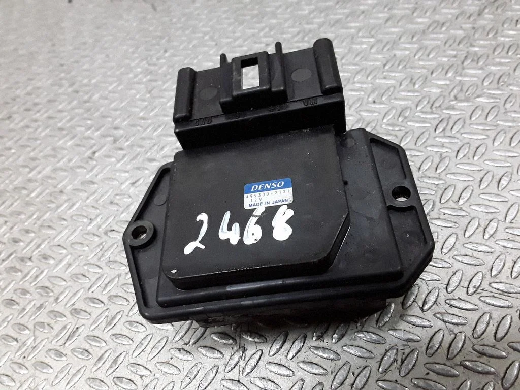 Heater blower motor/fan resistor – Toyota Corolla E120 E130 (2004-2007)