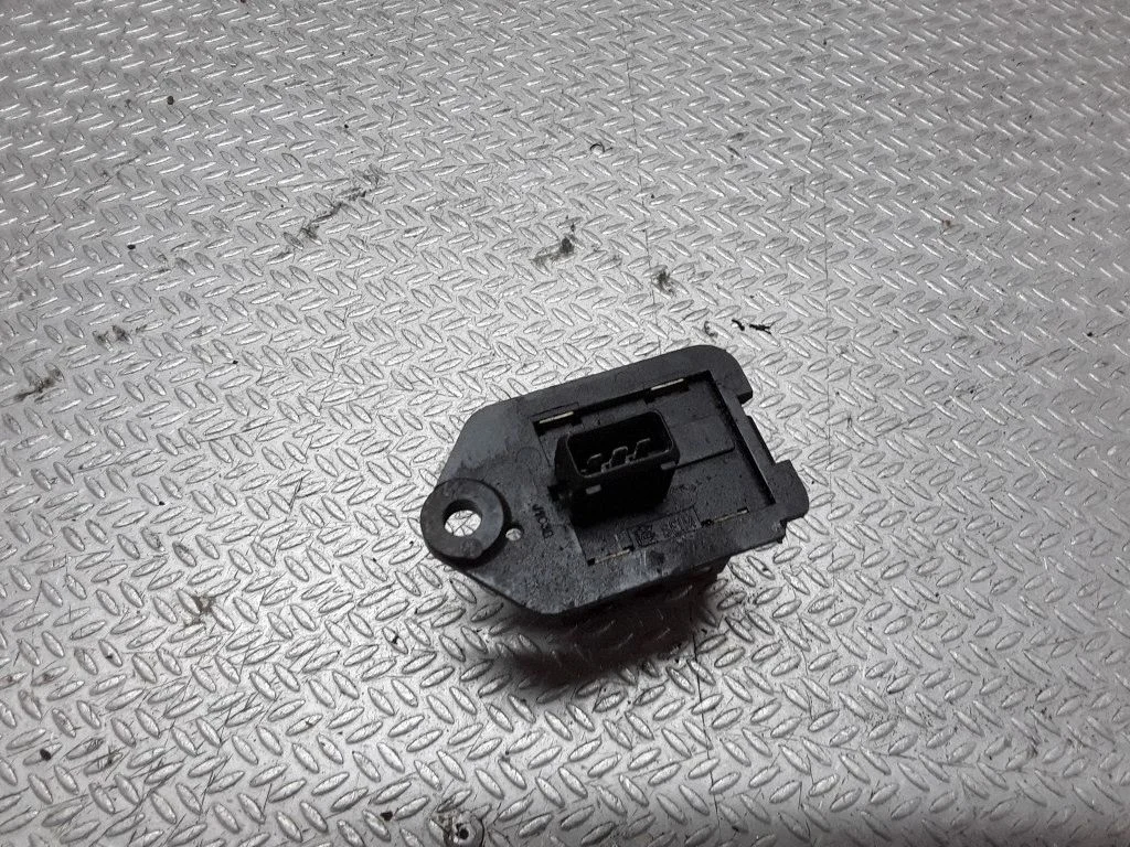 Heater blower motor/fan resistor – Peugeot Partner (2003-2008)