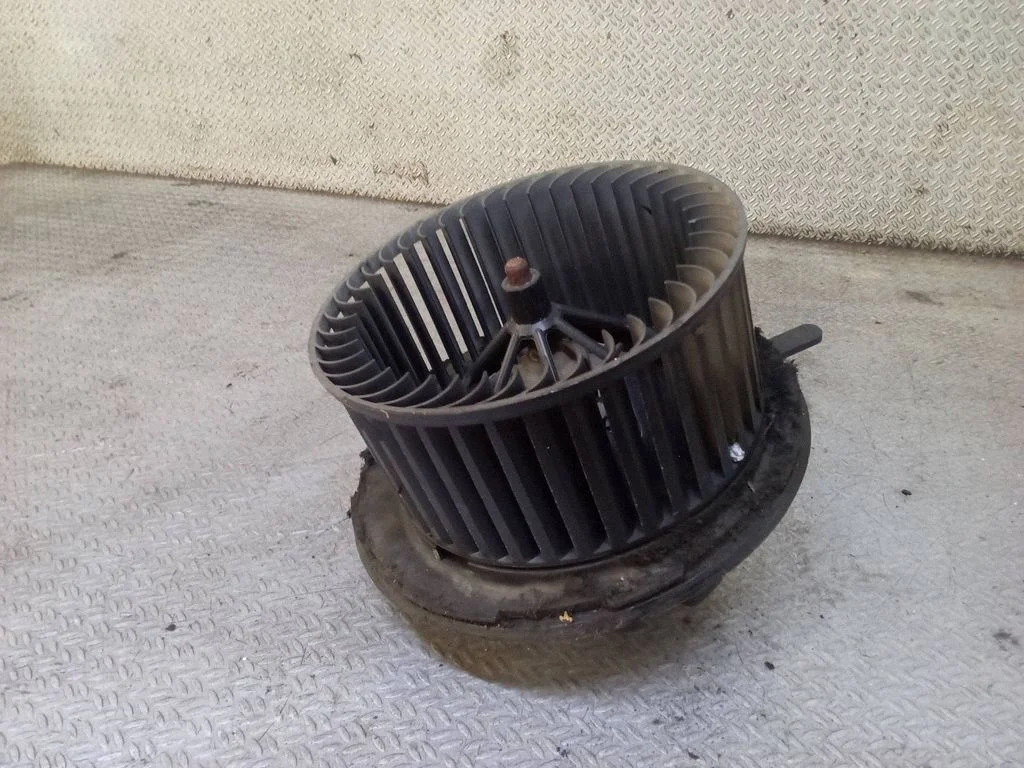 Heater fan/blower – Volkswagen Passat B6 (2005-2010)