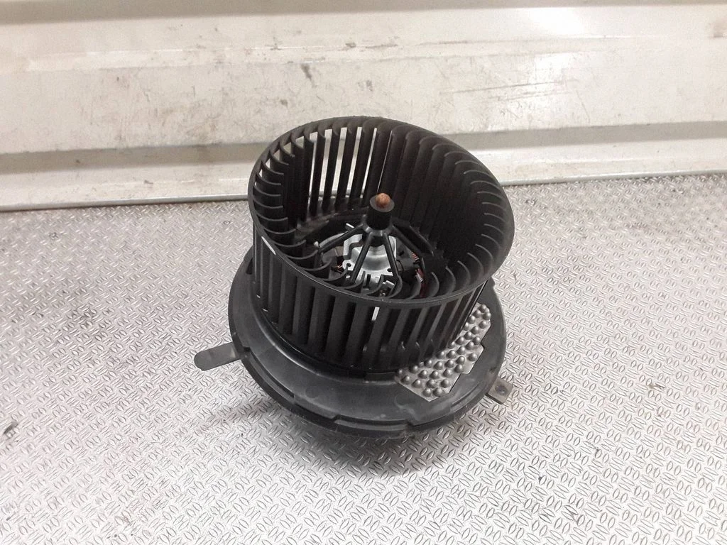 Heater fan/blower – Audi A3 S3 8P (2003-2012)