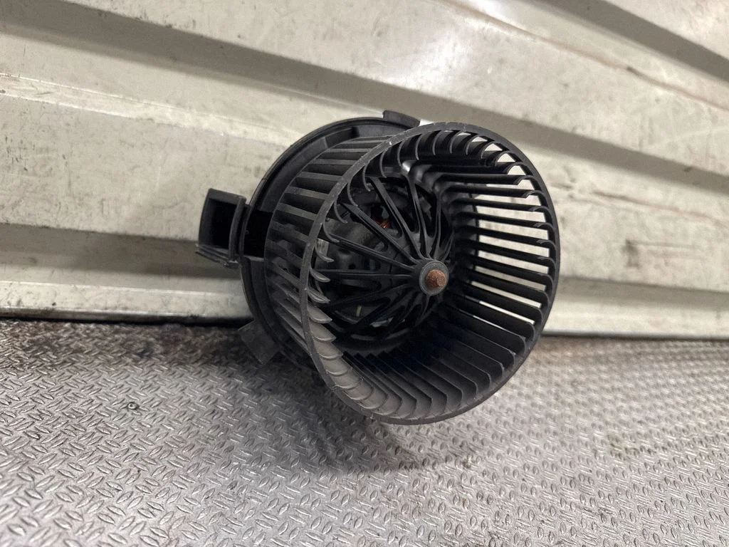 Heater fan/blower – Mercedes-Benz ML-Class W163 (1997-2005)