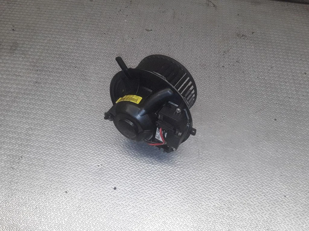 Heater fan/blower F993987Q