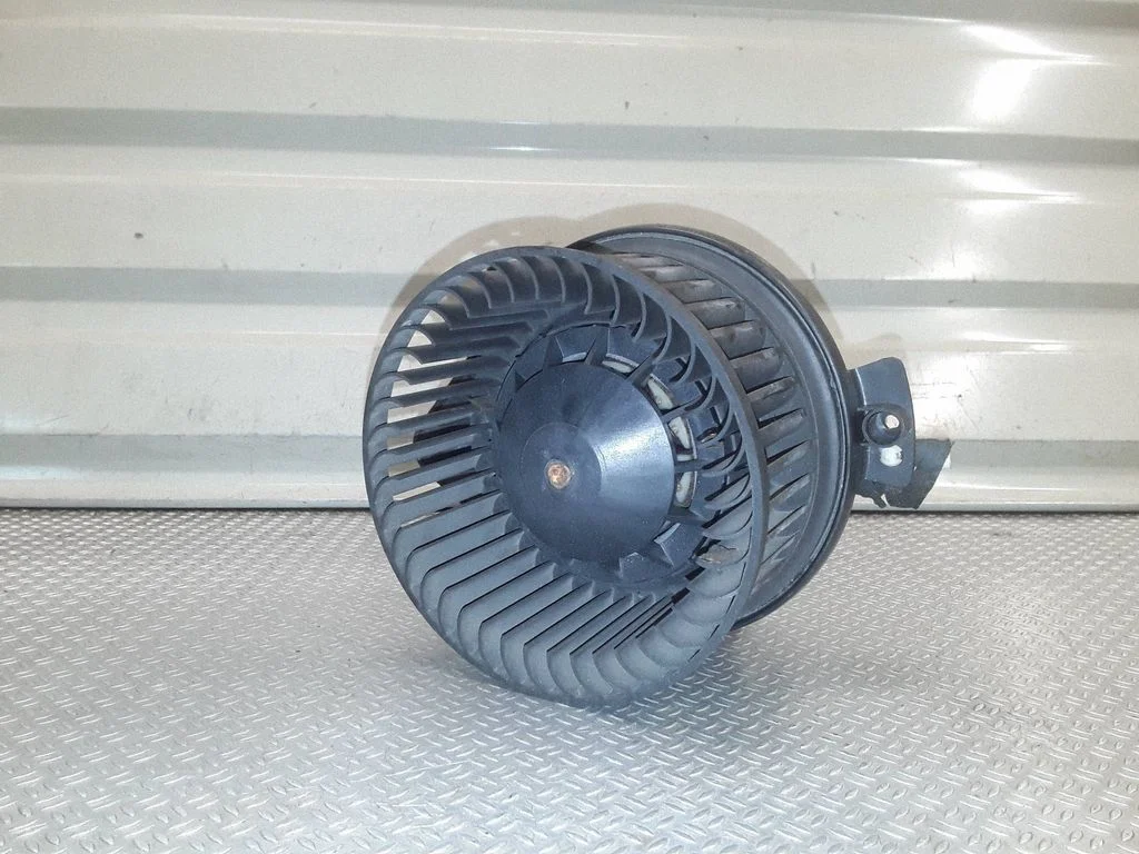 Dmuchawa nawiewu – Audi A4 S4 B7 8E 8H (2005-2008)