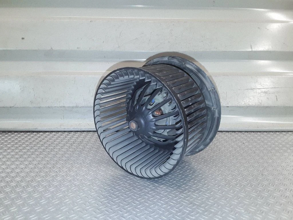 Heater fan/blower – Renault Clio III (2005-2012)