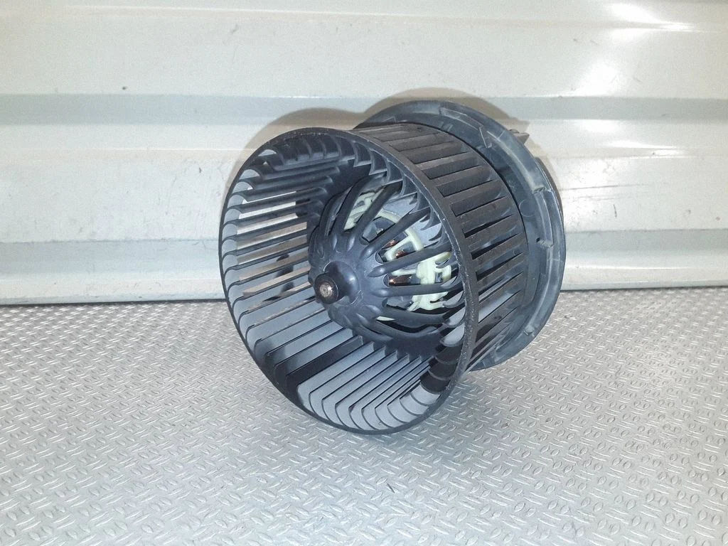 Heater fan/blower – Renault Clio III (2005-2012)