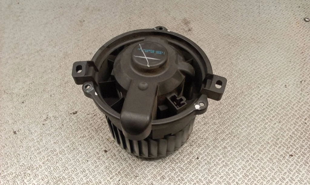 Salongipuhur – Smart ForFour I (2004-2006)