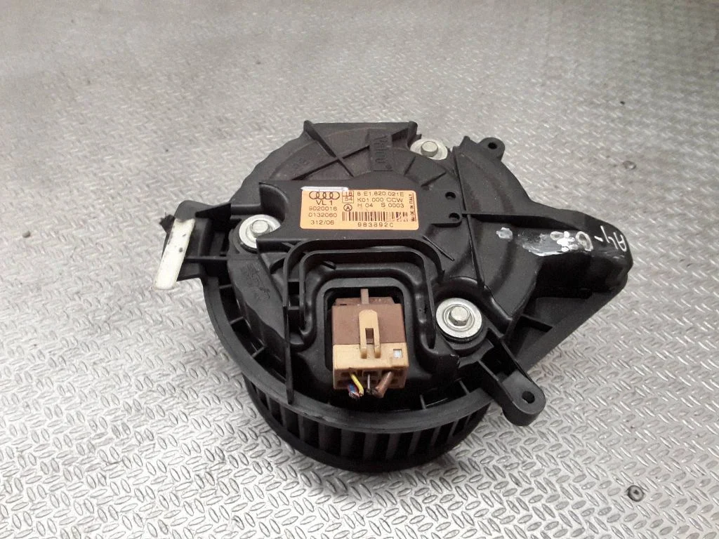 Dmuchawa nawiewu – Audi A4 S4 B7 8E 8H (2005-2008)