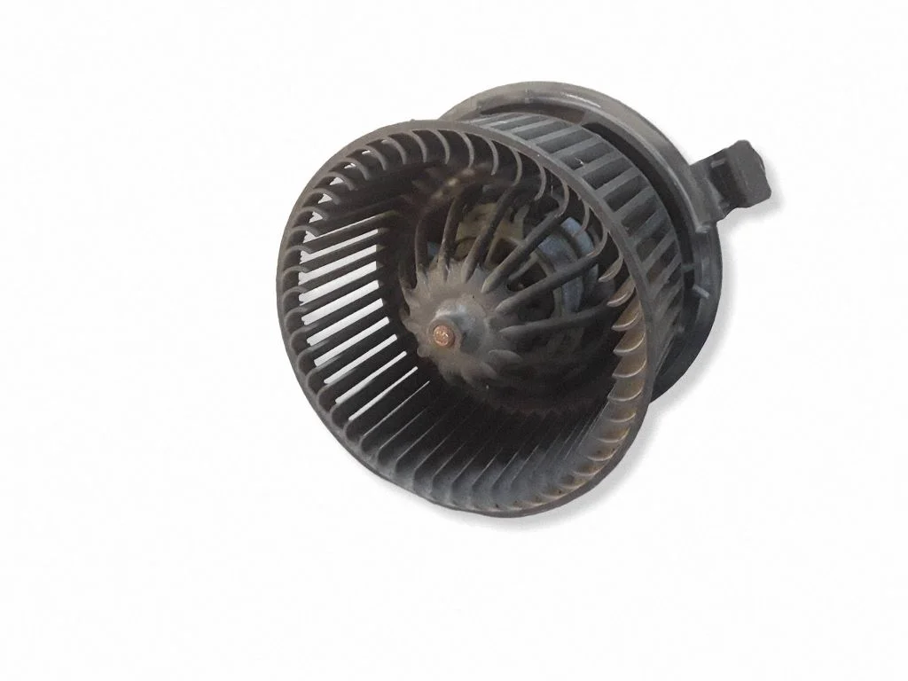 Krāsniņas ventilators/pūtējs – Nissan Note (E11) (2006-2014)