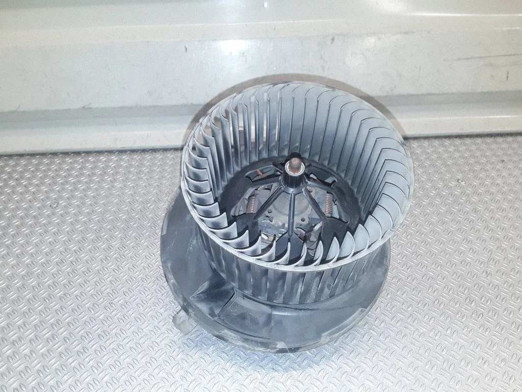 Heater fan/blower – Skoda Octavia Mk2 (1Z) (2004-2013)