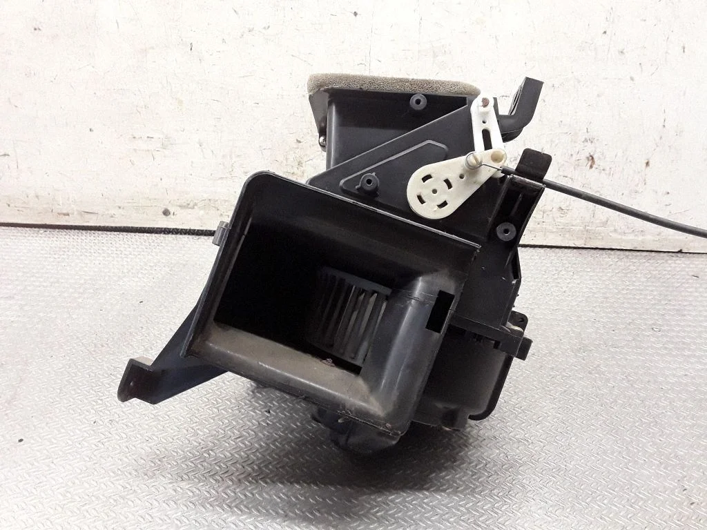 Krāsniņas ventilators/pūtējs – Opel Frontera B (1998-2004)