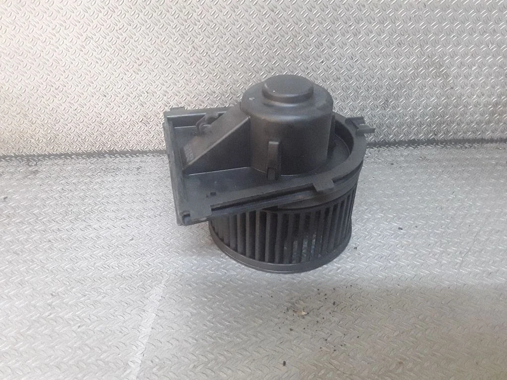 Heater fan/blower – Volkswagen Golf IV (1998-2005)