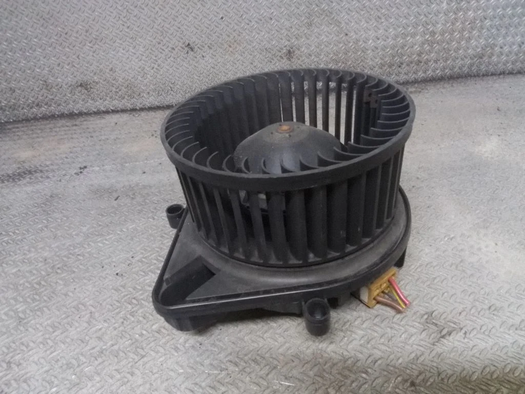 Dmuchawa nawiewu – Audi A4 S4 B7 8E 8H (2005-2008)