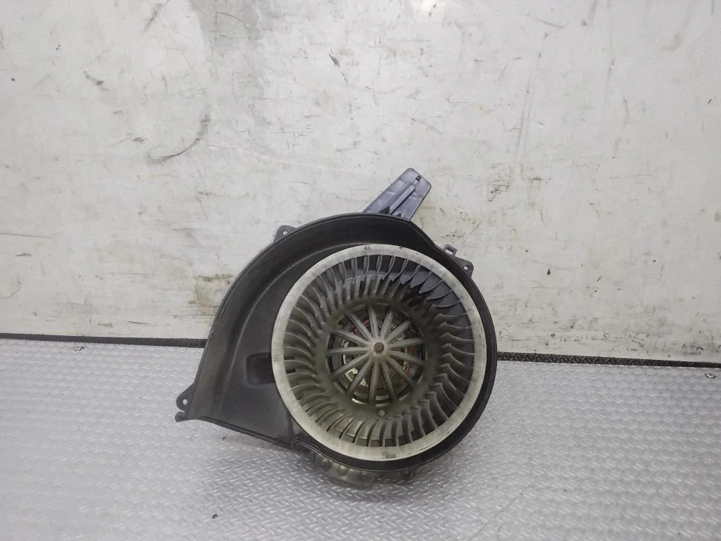 Krāsniņas ventilators/pūtējs – Skoda Roomster (5J) (2006-2015)
