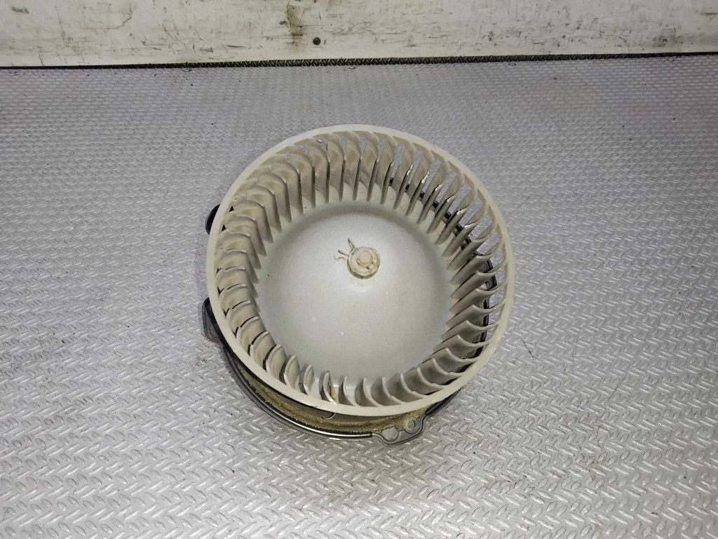 Krāsniņas ventilators/pūtējs – Opel Frontera B (1998-2004)