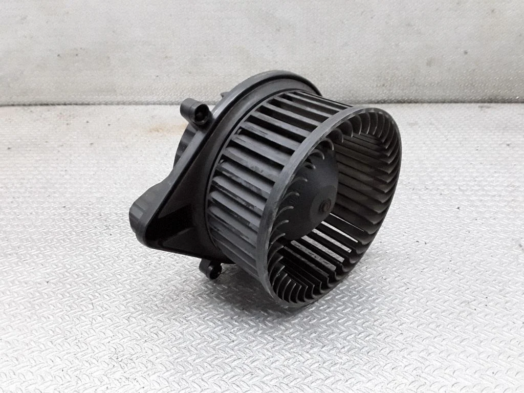 Heater fan/blower 8E1820021E