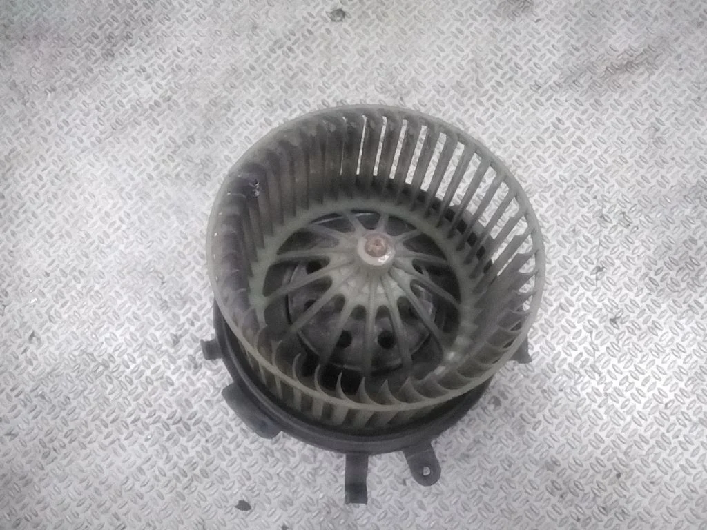 Krāsniņas ventilators/pūtējs – Tata Indica Vista II (2008-2014)