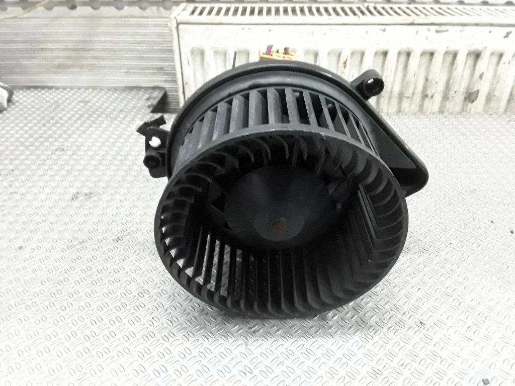 Dmuchawa nawiewu – Audi A4 S4 B7 8E 8H (2005-2008)