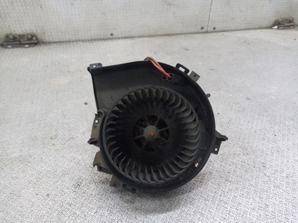 Krāsniņas ventilators/pūtējs – Opel Combo C (2001-2011)