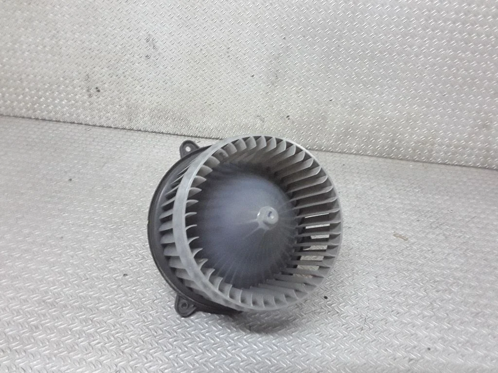 Krāsniņas ventilators/pūtējs – Chevrolet Cruze (2009-2016)