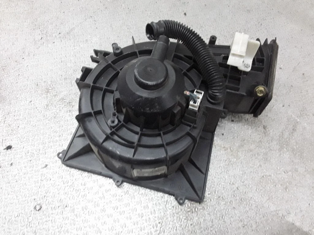 Heater fan/blower – Nissan Primera (2002-2007)
