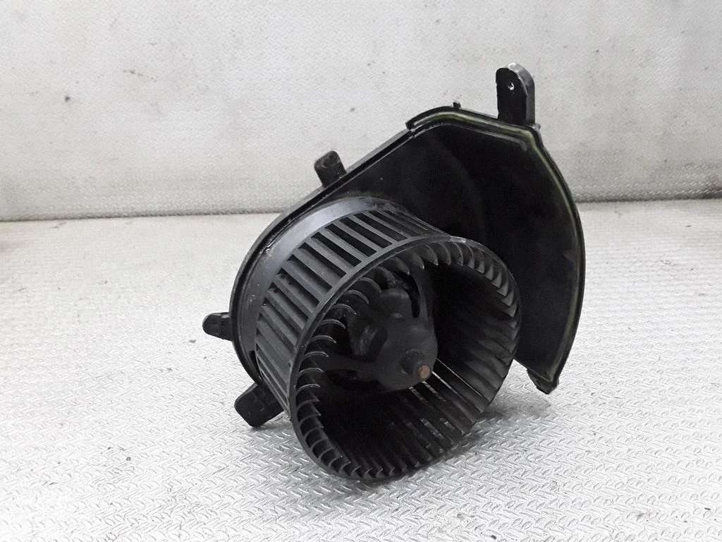 Heater fan/blower F666583V