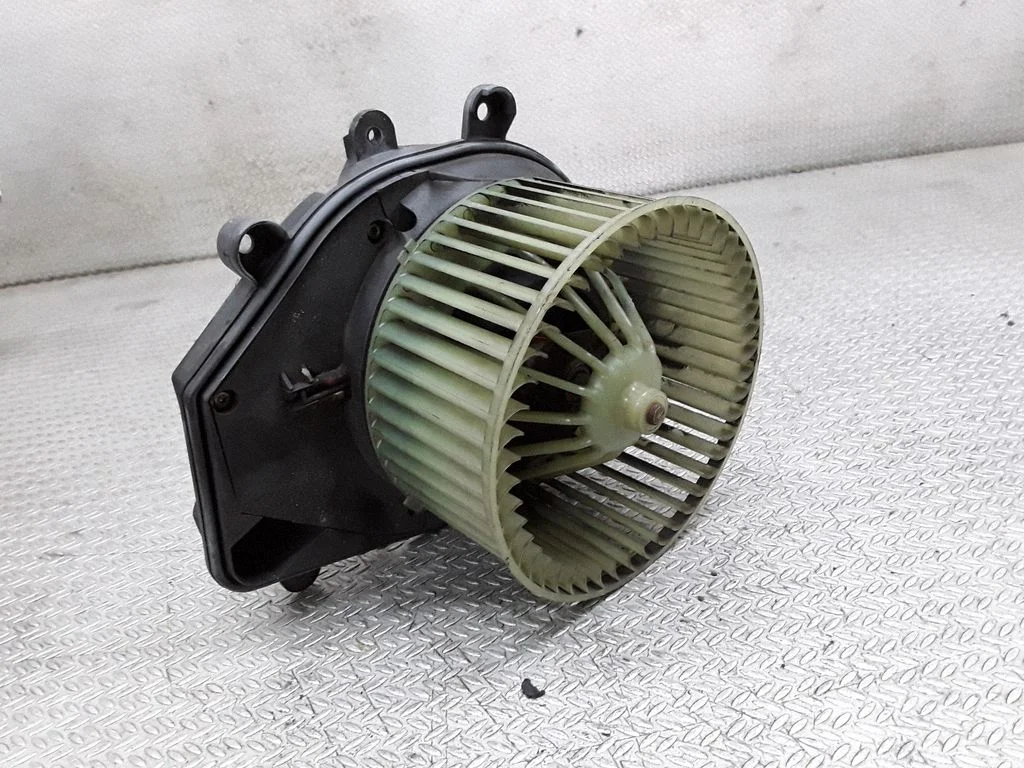Heater fan/blower – Volkswagen Passat B5.5 (2001-2005)