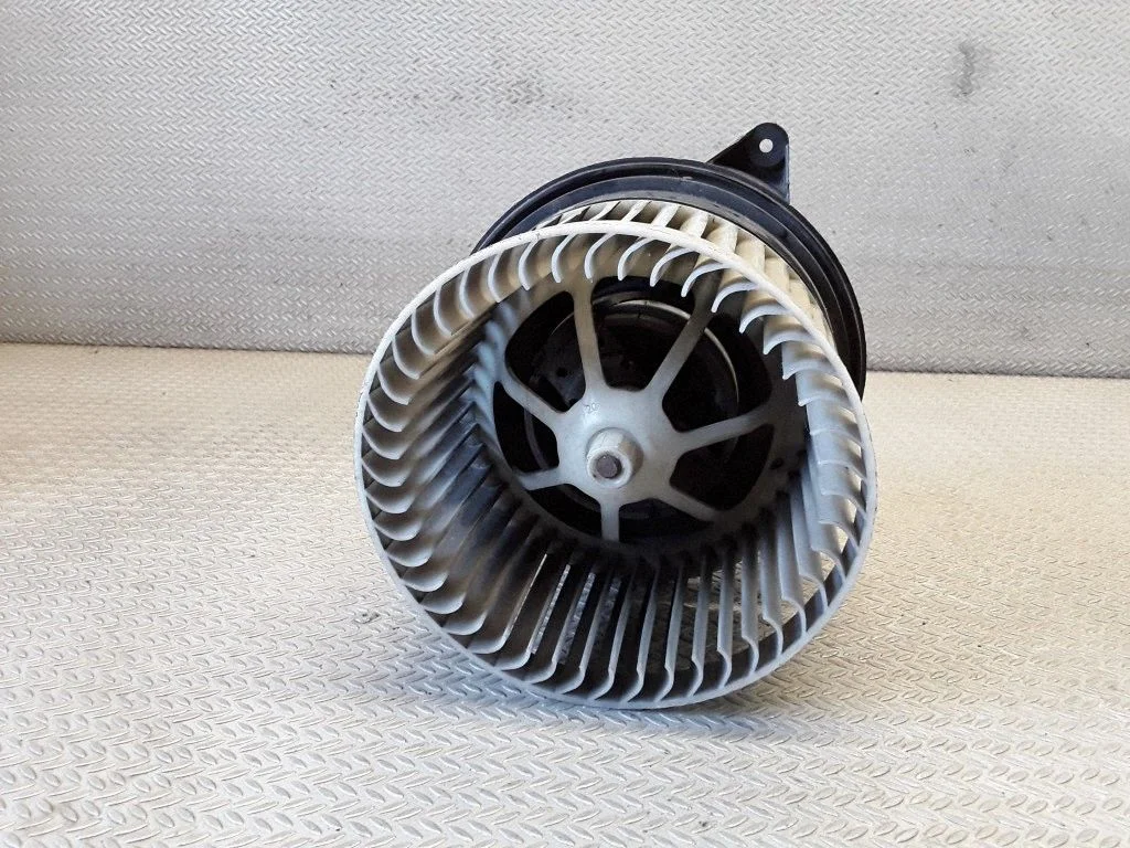 Heater fan/blower XS4H18456BC
