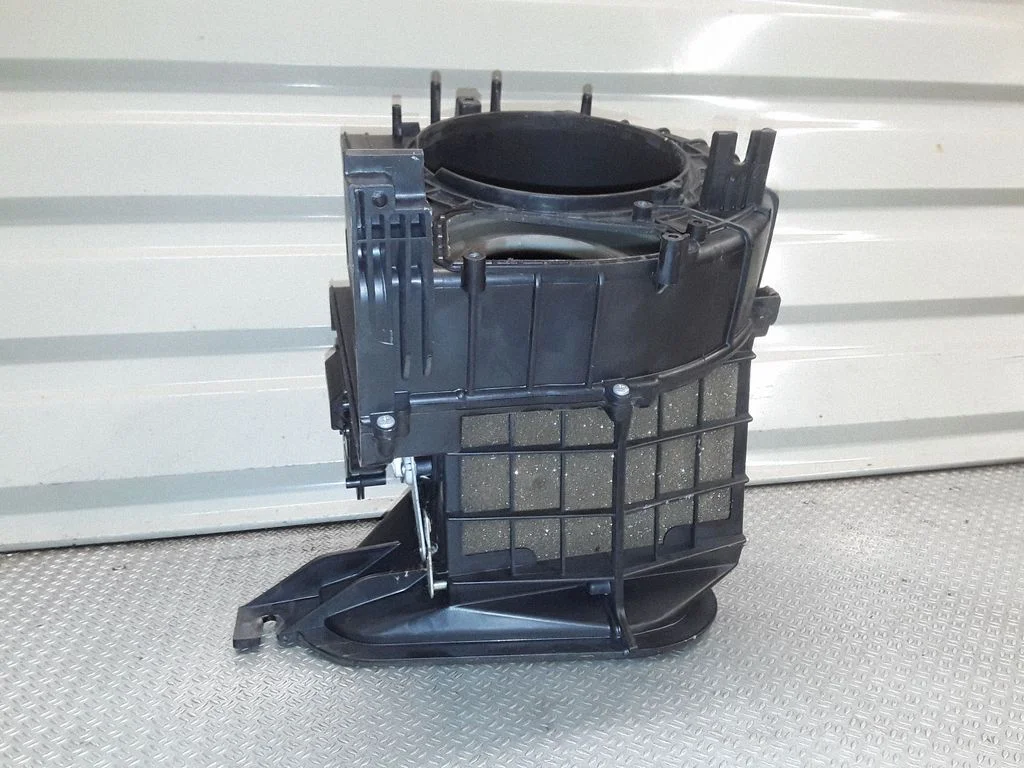 Obudowa nagrzewnicy plastikowa – Honda Pilot I (2002-2008)