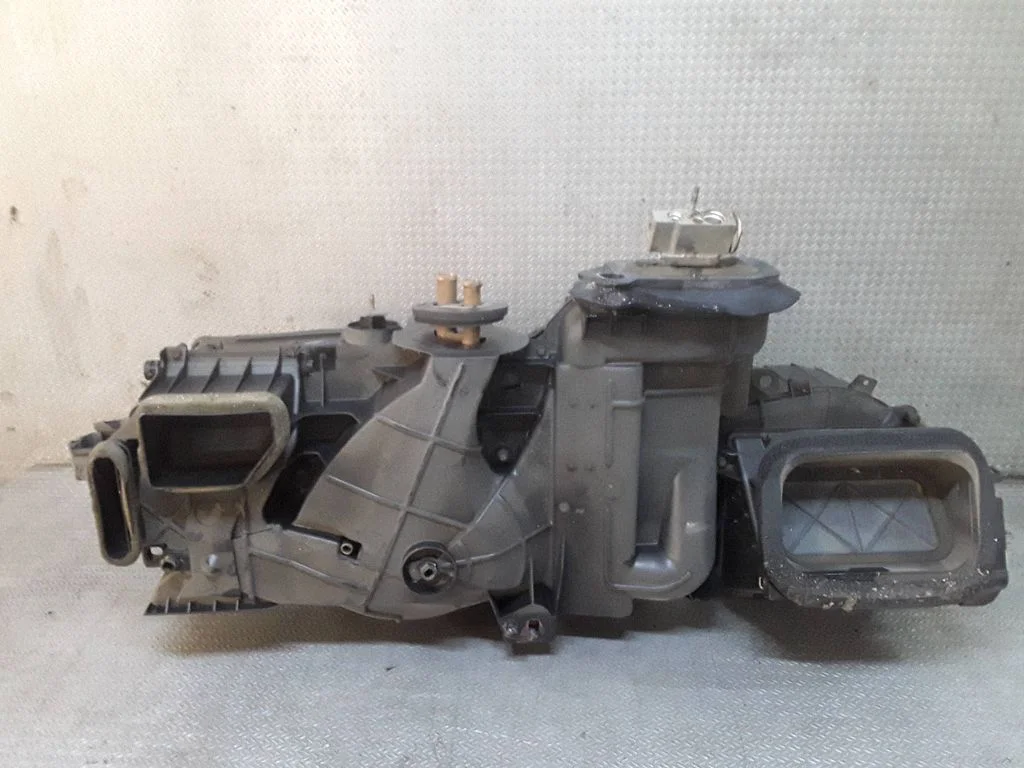 Obudowa nagrzewnicy – komplet – Chrysler Sebring (ST-22 - JR) (2000-2007)