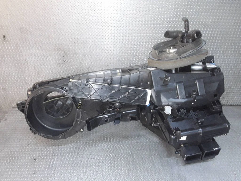 Interior heater climate box assembly – Audi A3 S3 8L (1996-2003)