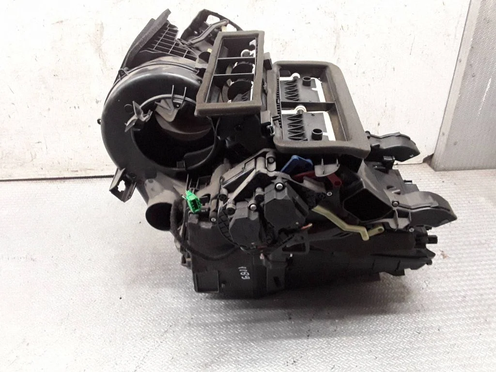 Salongi kütte- ja kliimaploki komplekt – Volvo V70 (2008-2013)