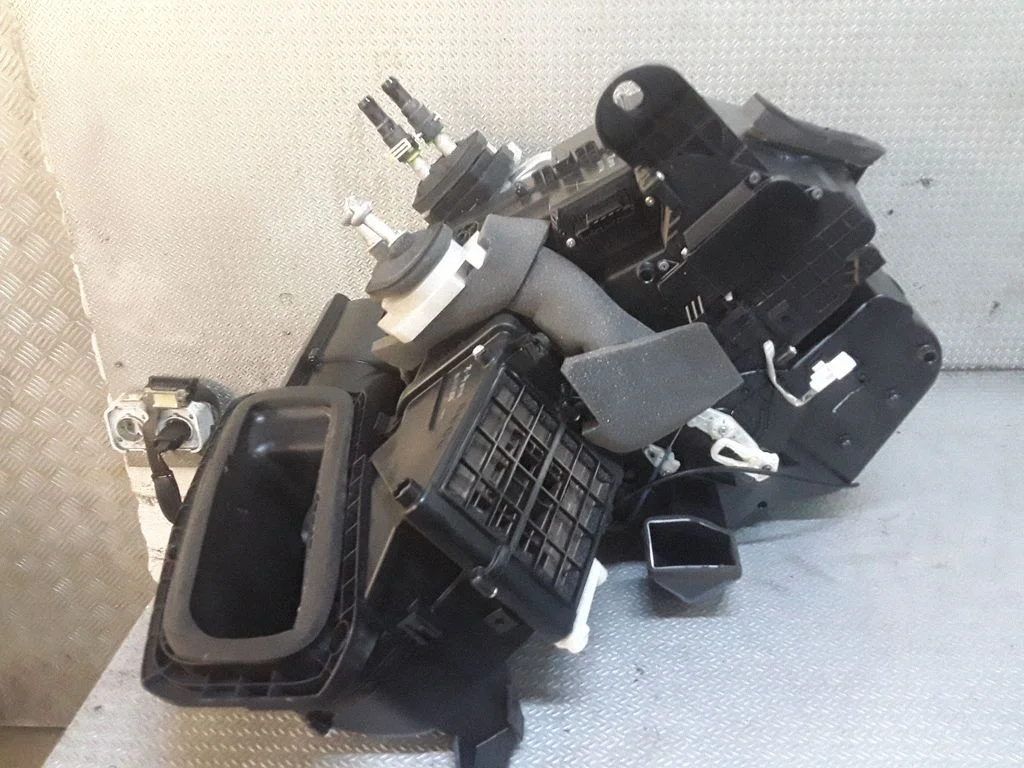 Salona klimata mezgla komplekts HB021DF71