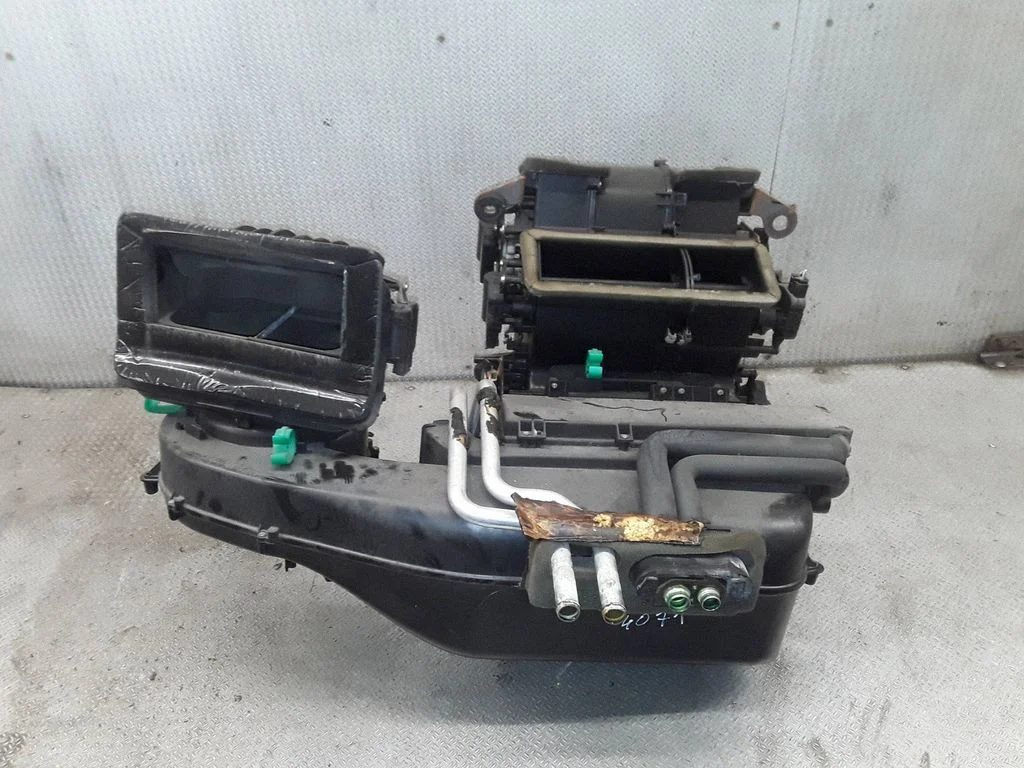 Interior heater climate box assembly – Lancia Thesis (2002-2009)