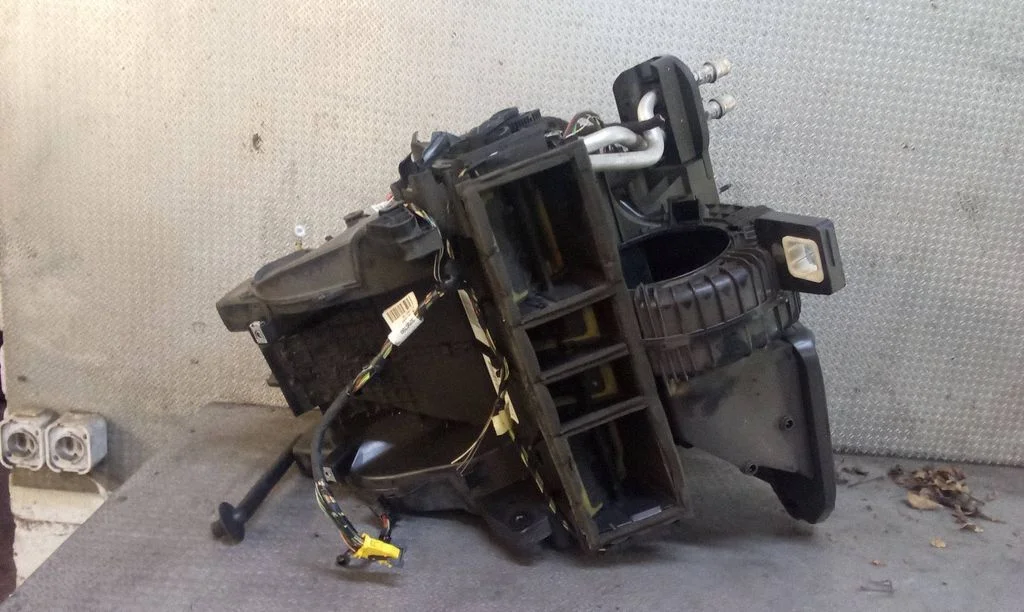 Obudowa nagrzewnicy – komplet – Citroen C5 (2008-2016)