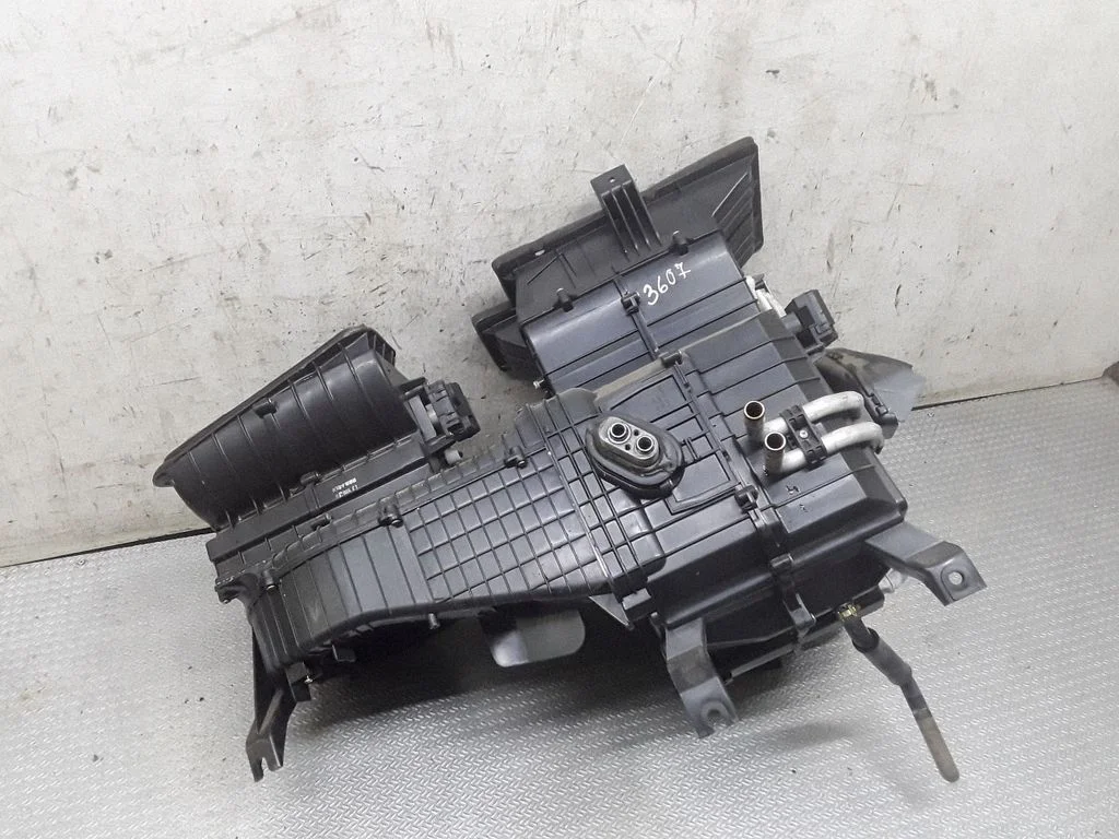 Salona klimata mezgla komplekts – KIA Sportage (2005-2010)