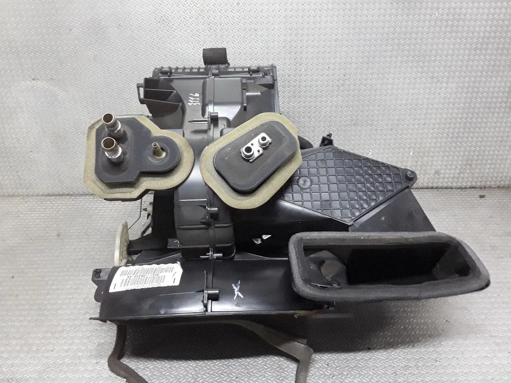 Salongi kütte- ja kliimaploki komplekt – Ford Fiesta (2009-2012)