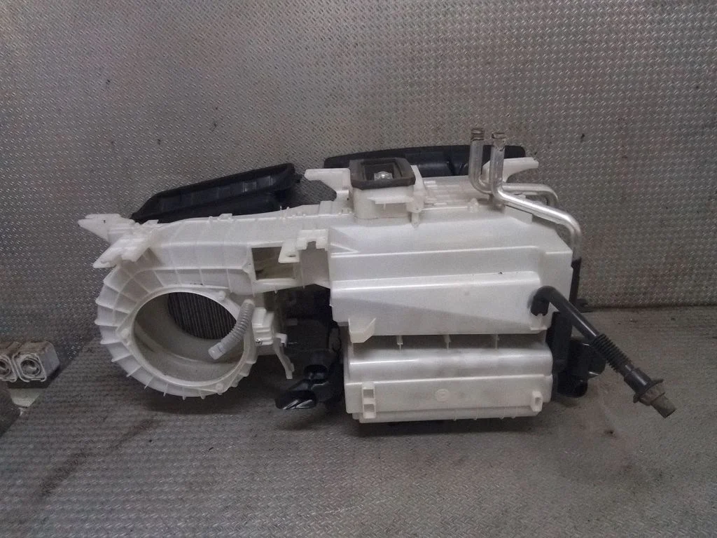 Interior heater climate box assembly – Mitsubishi Lancer Evolution X (2008-2014)