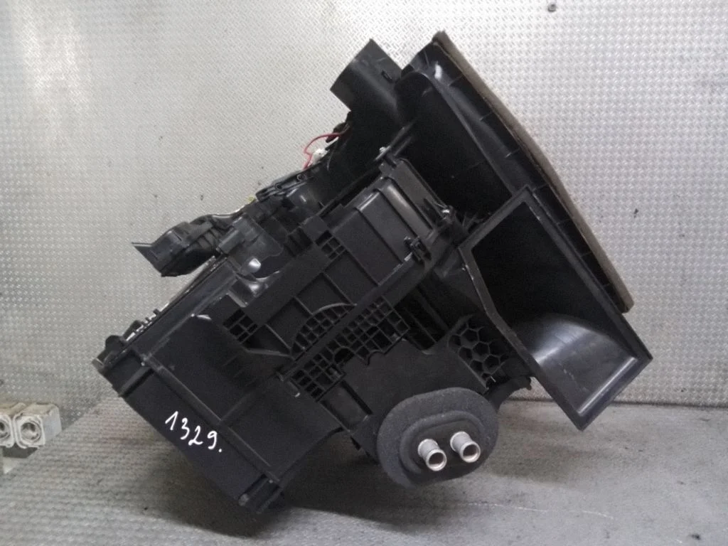 Obudowa nagrzewnicy – komplet 8200365187 – Renault Twingo II (2007-2014)